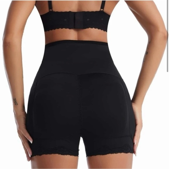 High-Waisted Black Women's Shorts Black Med - Picture 4 of 6
